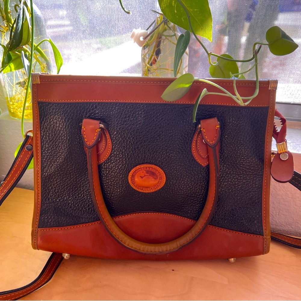VINTAGE Dooney and Bourke Bag